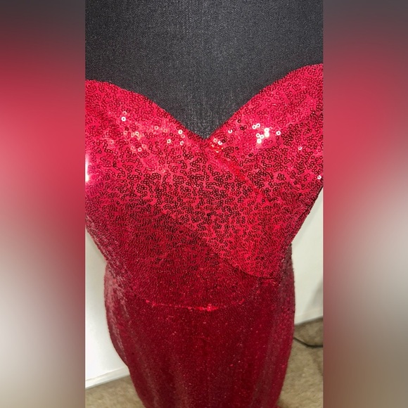 NWOT RED HEBEOS - Picture 6 of 9